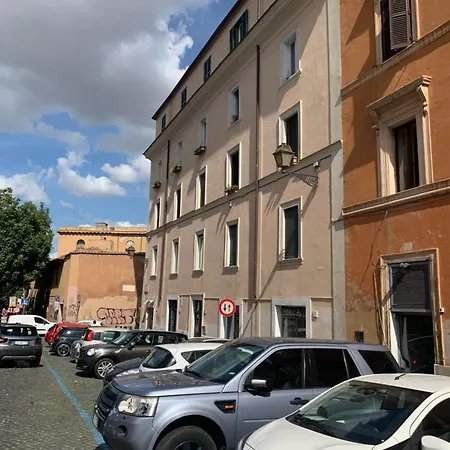 Nel Cuore Di Trastevere * Roma